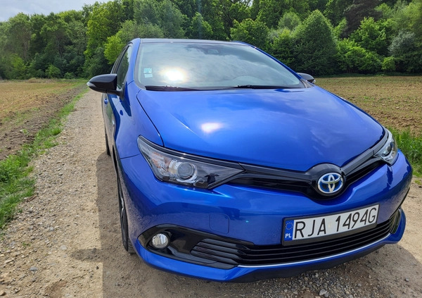 Toyota Auris cena 71900 przebieg: 55000, rok produkcji 2018 z Jarosław małe 232